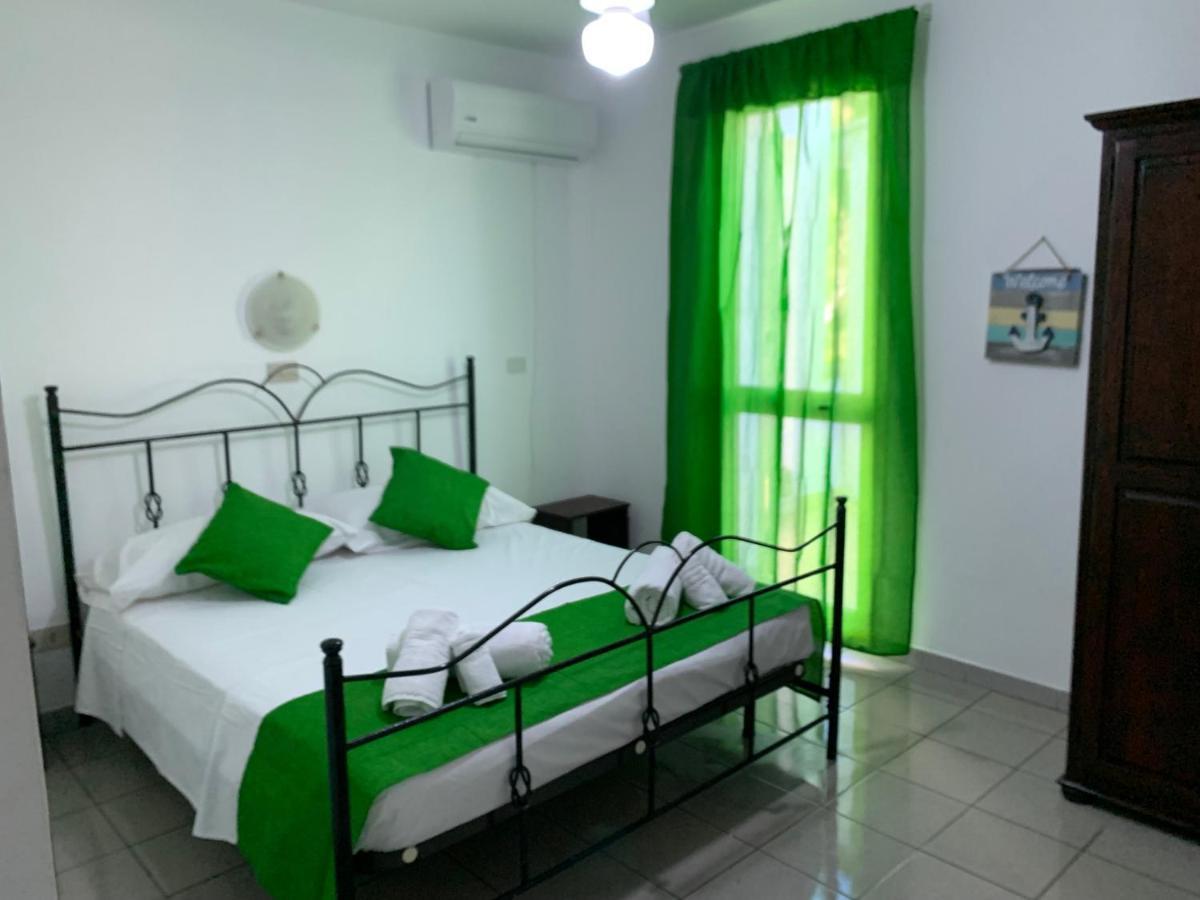 La Bussola Hotel ปอร์โตปาโล ภายนอก รูปภาพ